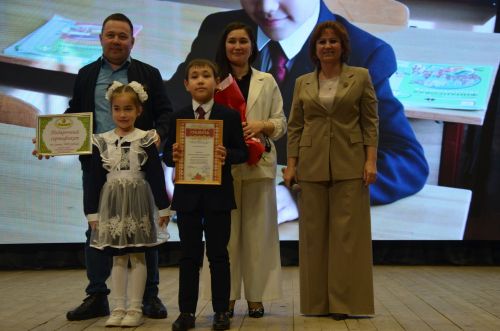 Районда Укытучы көнен бәйрәм иттеләр. ФОТОРЕПОРТАЖ
