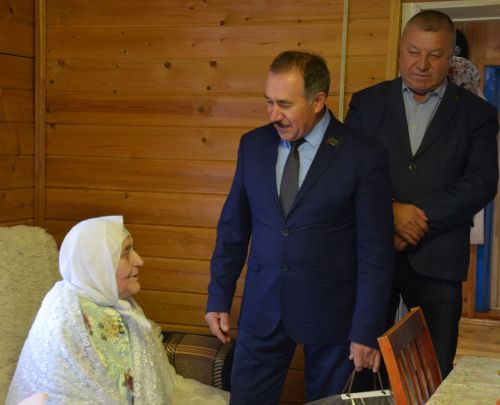 Әминә апа авыр елларга бирешмәгән