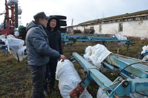 В районе провели проверку АПК по постановке техники на зимнее хранение и подготовке к ремонту