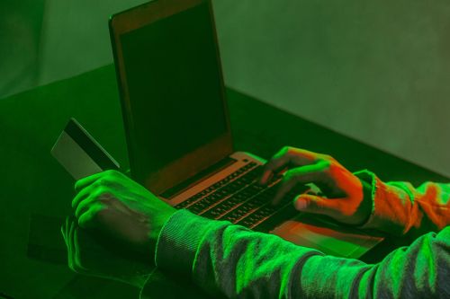 Избегая ловушек: Как защититься от телефонных мошенников