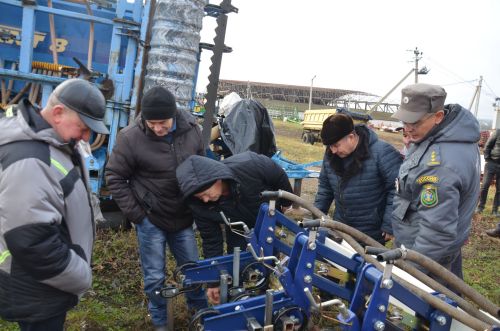 В районе провели проверку АПК по постановке техники на зимнее хранение и подготовке к ремонту