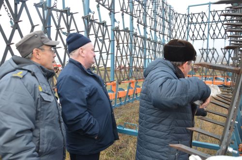 В районе провели проверку АПК по постановке техники на зимнее хранение и подготовке к ремонту