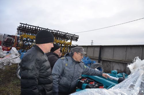 В районе провели проверку АПК по постановке техники на зимнее хранение и подготовке к ремонту