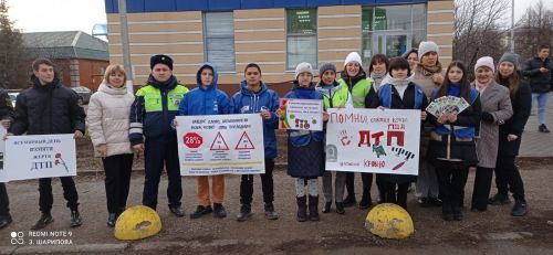Сарманлылар юл-транспорт аварияләре корбаннарын искә алдылар