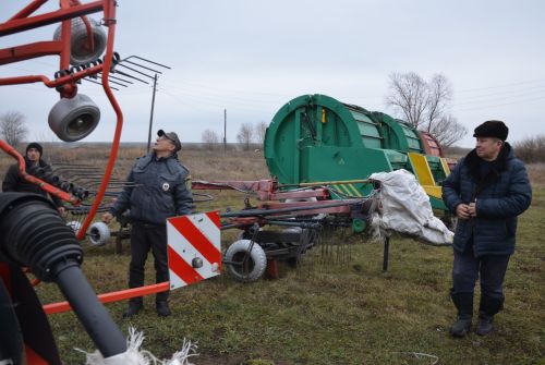 В районе провели проверку АПК по постановке техники на зимнее хранение и подготовке к ремонту