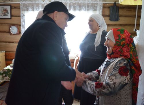 Илексазда Нәгыймә Кәшипова гомер бәйрәмен билгеләп үтә