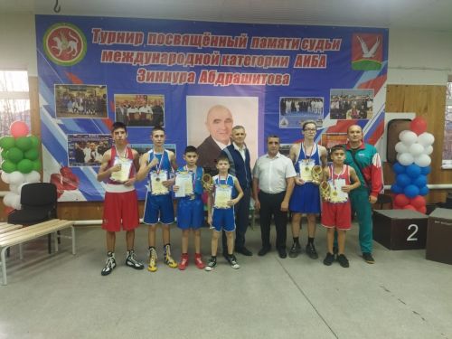 Боксеры Сармановского района победили на турнире в Азнакаево
