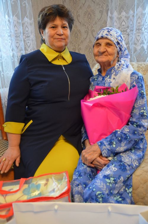 Гөлүсә апаны ике көн тәбрикләделәр