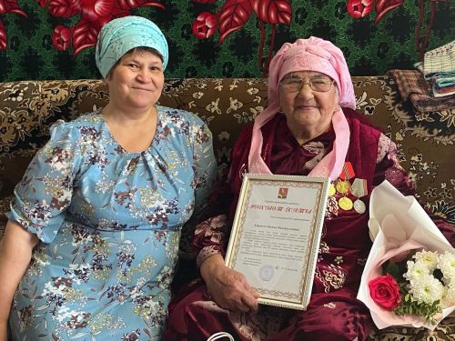 90 яшьлек Нәсимә апа бүген котлаулар кабул итә