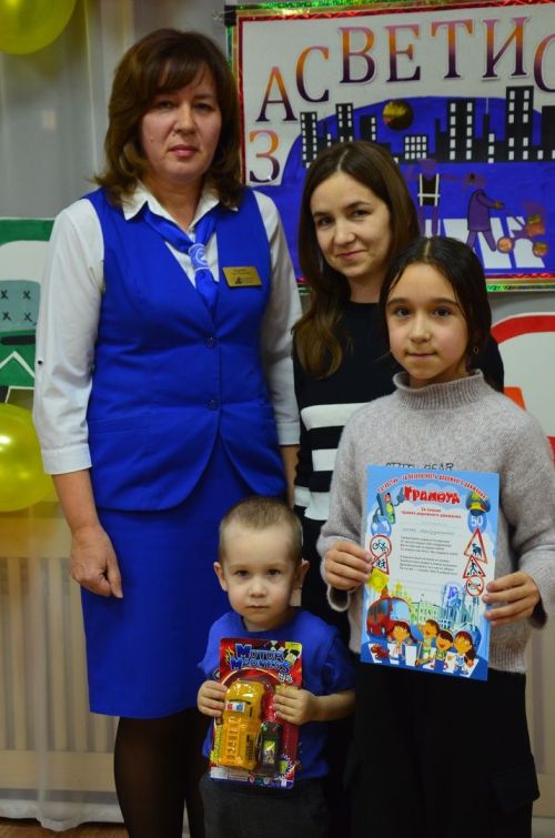 «Лилия» балалар бакчасында «Күренеп тор»ырга өйрәтәләр
