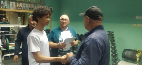 В Сарманово наградили мастеров пауэрлифтинга