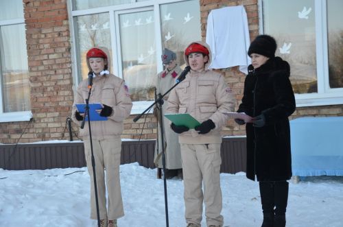 Александровка мәктәбендә Советлар Союзы Герое Александр Казаковка мемориаль такта урнаштыру тантанасы узды