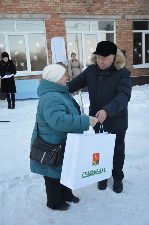 Александровка мәктәбендә Советлар Союзы Герое Александр Казаковка мемориаль такта урнаштыру тантанасы узды