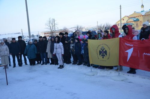 Александровка мәктәбендә Советлар Союзы Герое Александр Казаковка мемориаль такта урнаштыру тантанасы узды