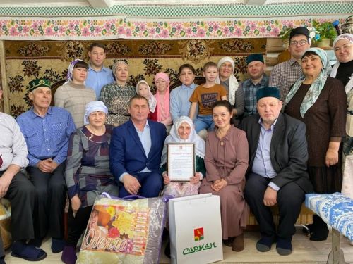 Насиха апа 90 яшен билгеләп үтте