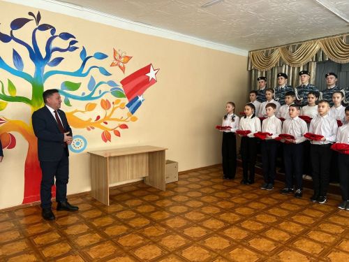 Учащиеся 6 классов Джалильской школы √ 2 вступили в ряды Юнармии