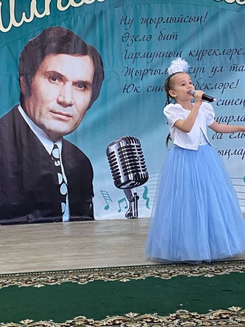 Гала-концертта Сарман кызлары да уңышлы чыгыш ясадылар