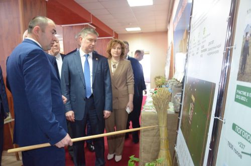 Район Советы сессиясендә республика кунаклары катнаштылар