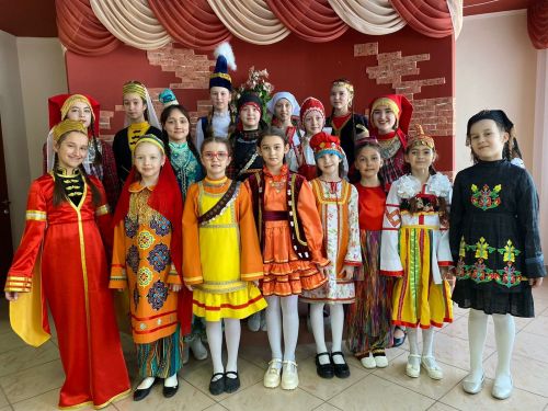 Кунакларны районның күпмилләтле халкы вәкилләре сәламләделәр
