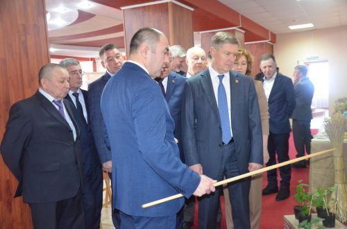 Район Советы сессиясендә республика кунаклары катнаштылар