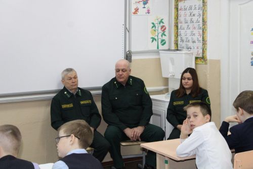 Школьники узнали о правилах пожарной безопасности в лесу