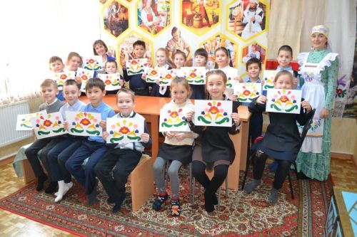 Укучылар халкыбыз бизәкләре белән таныштылар