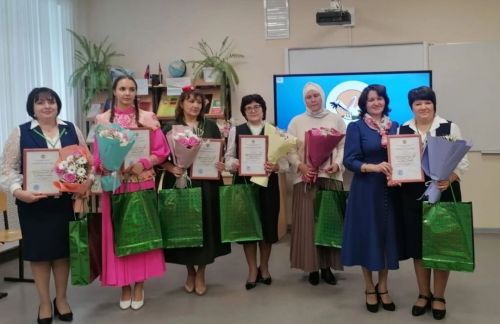Сарман урта мәктәбе укытучысы Бөтенрәсәй бәйгесенең йомгаклау этабында катнашачак