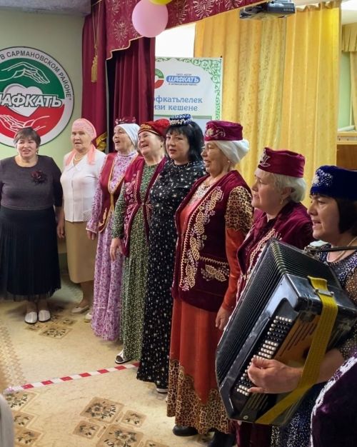 «Ак калфак»лылар милли хәзинәбезне халыкка күрсәтәләр