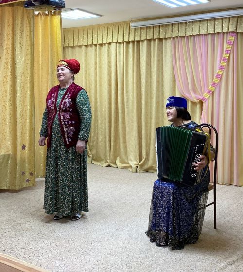 «Ак калфак»лылар милли хәзинәбезне халыкка күрсәтәләр