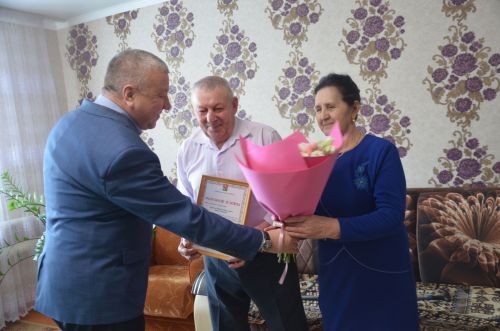 Миргаяз һәм Фәнүсә Сәлемгәрәевләр алтын туйларын бәйрәм итәләр