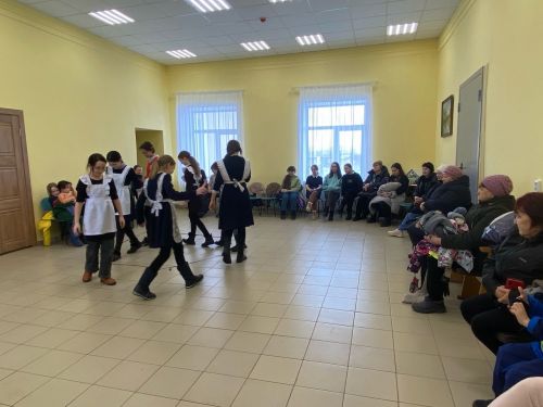 Азалакта кышны озаттылар