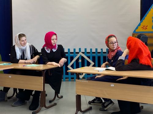Сарман мәктәбе укучылары театр уйнадылар
