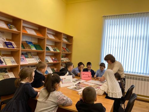 Азалакта балаларны борынгы гореф-гадәтләрне яратырга өйрәтәләр