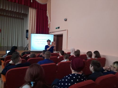 Старомензелябашские ученики приняли участие в интеллектуальной игре