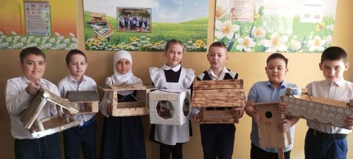«Иң матур җимлек» бәйгесенең чираттагы катнашучылары - Сарман урта мәктәбенең 2 Б сыйныфы укучылары