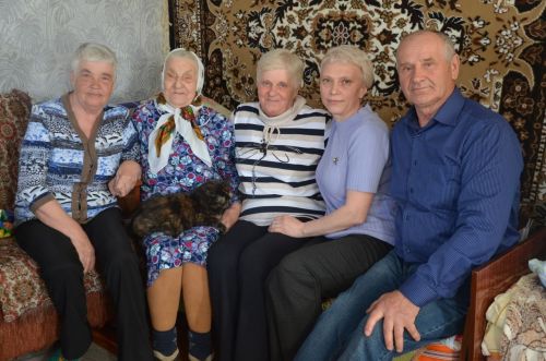 Зоя Алексеевна гомер бәйрәмен яхшы хәтер һәм күтәренке кәеф белән каршылый
