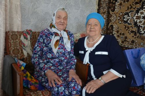 Зоя Алексеевна гомер бәйрәмен яхшы хәтер һәм күтәренке кәеф белән каршылый