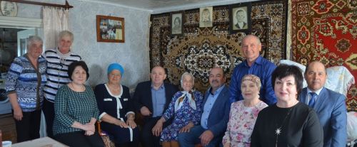 Зоя Алексеевна гомер бәйрәмен яхшы хәтер һәм күтәренке кәеф белән каршылый