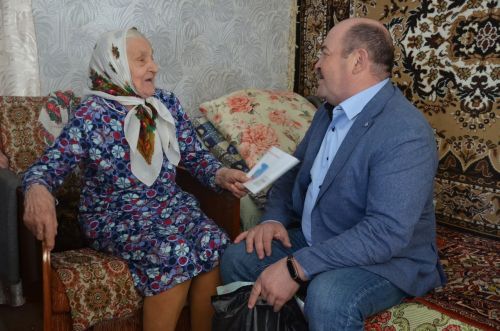 Зоя Алексеевна гомер бәйрәмен яхшы хәтер һәм күтәренке кәеф белән каршылый