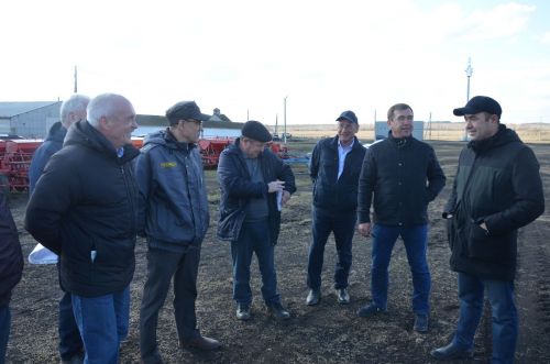 В районе проверили готовность техники к весенне-полевым работам