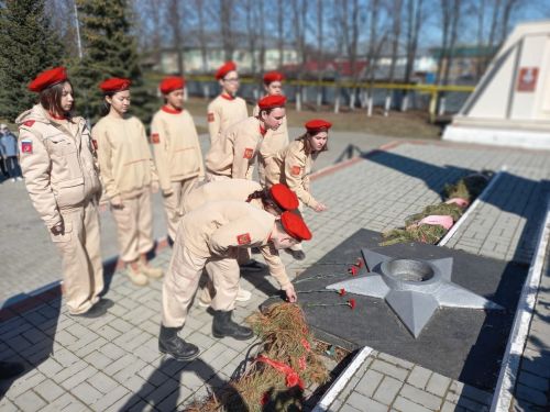 Юнармиячеләр бәйрәм тантанасында катнаштылар