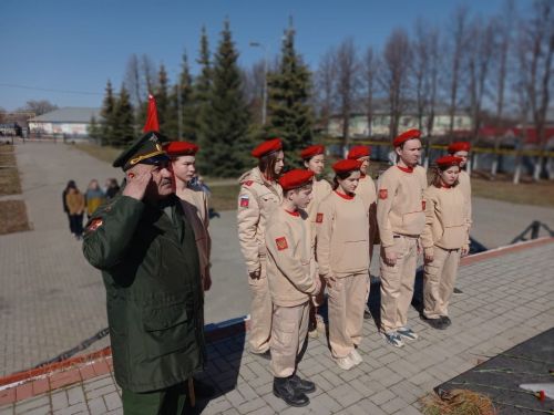 Юнармиячеләр бәйрәм тантанасында катнаштылар