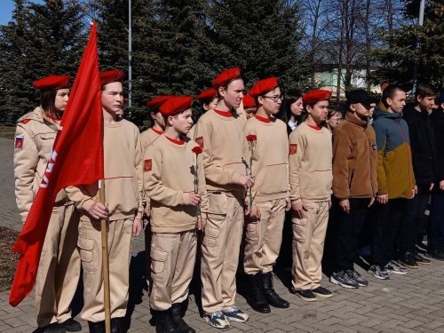Юнармиячеләр бәйрәм тантанасында катнаштылар