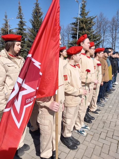 Юнармиячеләр бәйрәм тантанасында катнаштылар