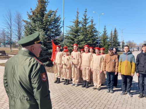 Юнармиячеләр бәйрәм тантанасында катнаштылар