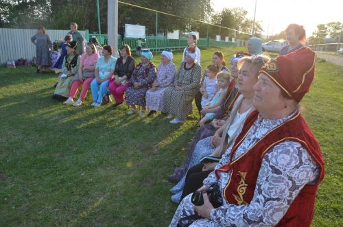 Морбашта кичә җыр бәйрәме булды