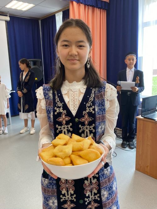 Сарман урта мәктәбендә милли табын кордылар