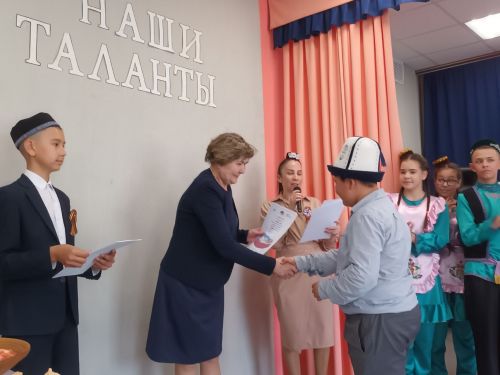 Сарман урта мәктәбендә милли табын кордылар