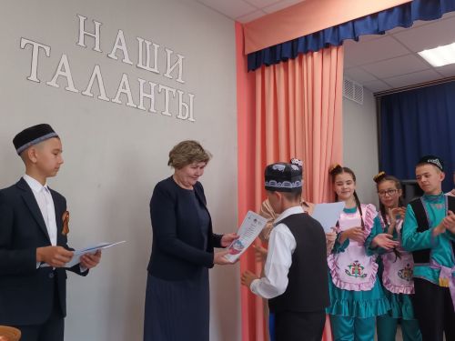 Сарман урта мәктәбендә милли табын кордылар