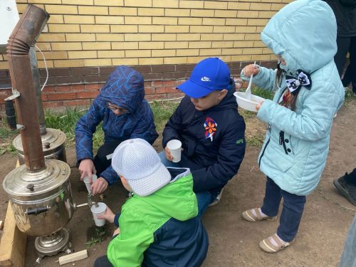 Сөлектә сугыш һәм тыл ветераннары, тол аналар истәлегенә һәйкәл ачтылар